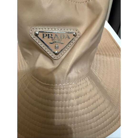 Prada Milano Women's Enameled Logo Re-Nylon Bucket Hat Tan OS NWOT